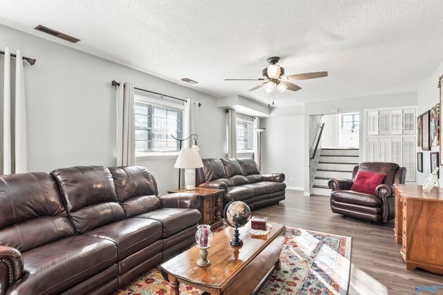 1201 Elm Circle, Albertville, AL 35950