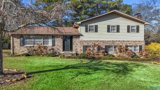 1201 Elm Circle, Albertville, AL 35950