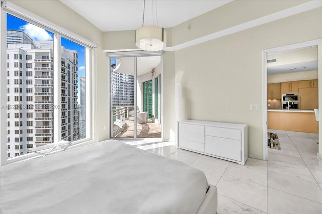 900 Brickell Key Blvd 2605, Miami, FL 33131