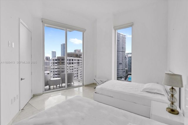 900 Brickell Key Blvd 2605, Miami, FL 33131