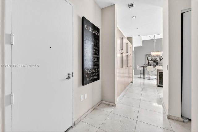 900 Brickell Key Blvd 2605, Miami, FL 33131
