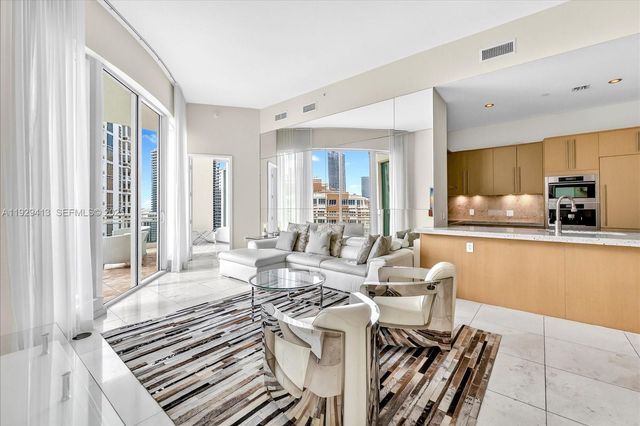 900 Brickell Key Blvd 2605, Miami, FL 33131