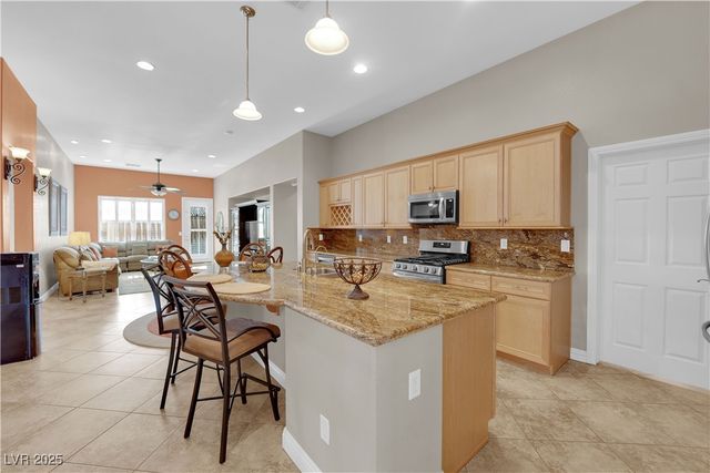 3829 Bracebridge Falls Avenue, North Las Vegas, NV 89085