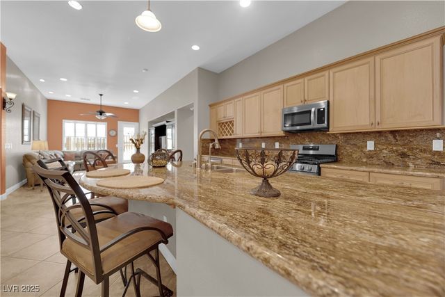 3829 Bracebridge Falls Avenue, North Las Vegas, NV 89085