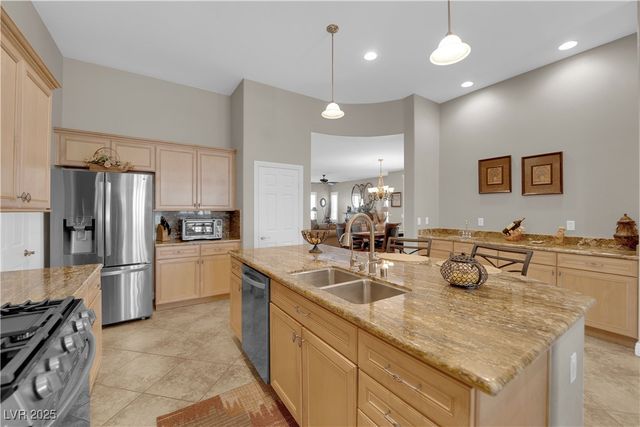 3829 Bracebridge Falls Avenue, North Las Vegas, NV 89085