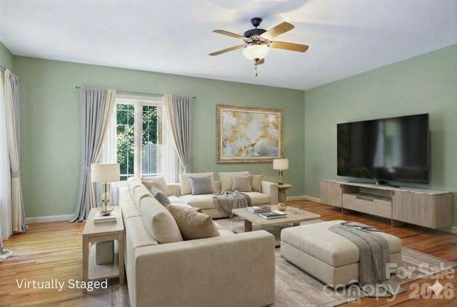 301 Gateway Drive, Hendersonville, NC 28739