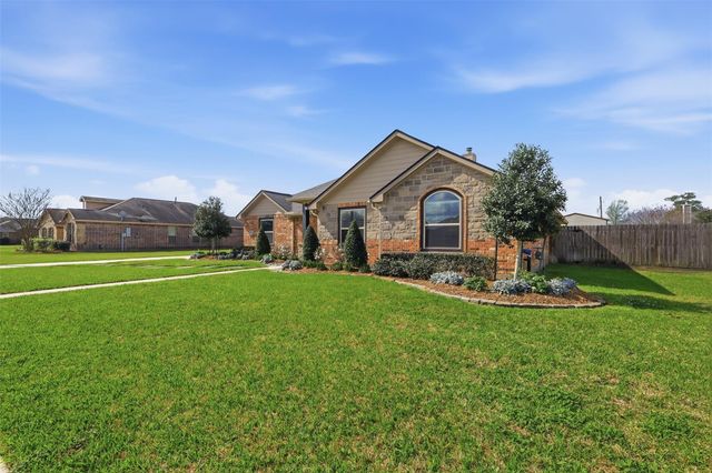 103 Ryan Drive, Dayton, TX 77535