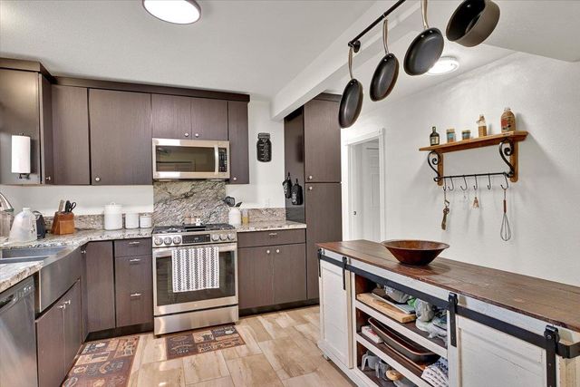 203 Tennessee Ln, Bangor, CA 95901