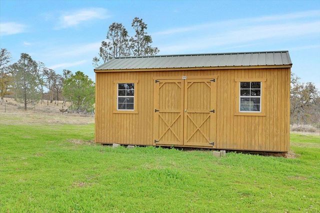 203 Tennessee Ln, Bangor, CA 95901