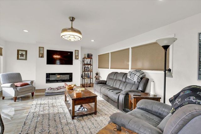 203 Tennessee Ln, Bangor, CA 95901