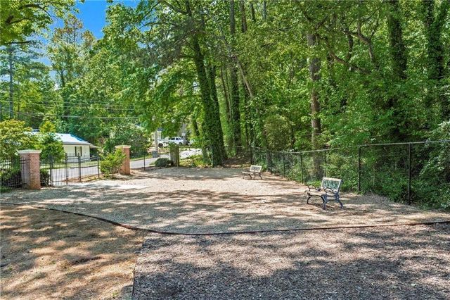 305 Glen Ivy, Marietta, GA 30062