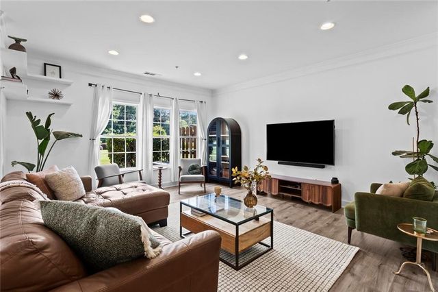 305 Glen Ivy, Marietta, GA 30062