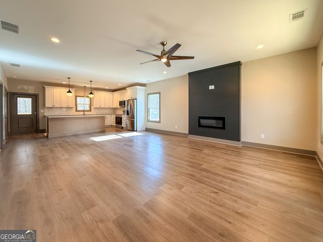 292 Townview Drive, Cleveland, GA 30528