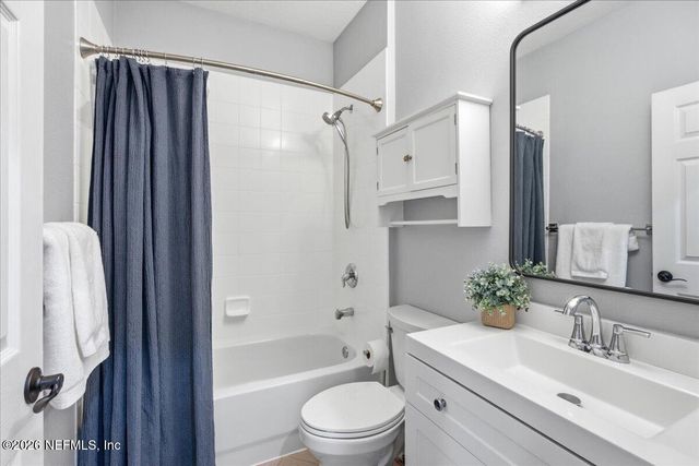 200 S ARABELLA Way, St. Johns, FL 32259