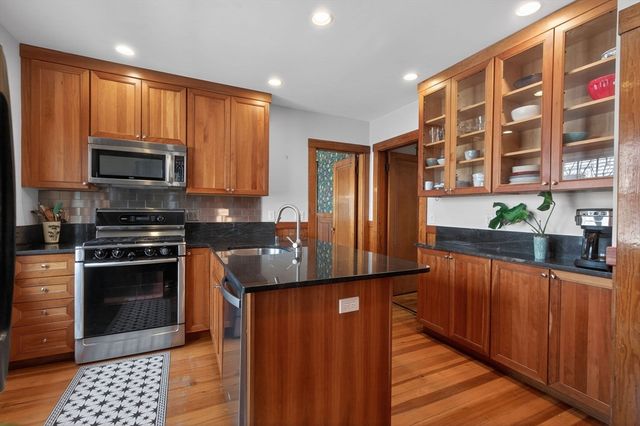 70-72 Halifax 1, Boston, MA 02130