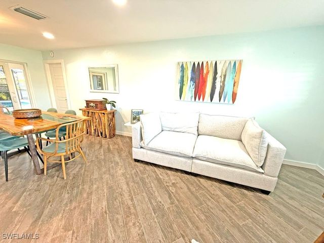 2818 SE 17th PL, Cape Coral, FL 33904