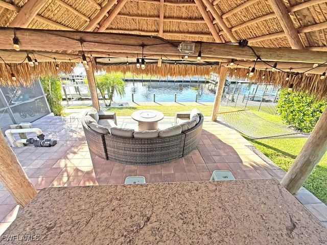 2818 SE 17th PL, Cape Coral, FL 33904