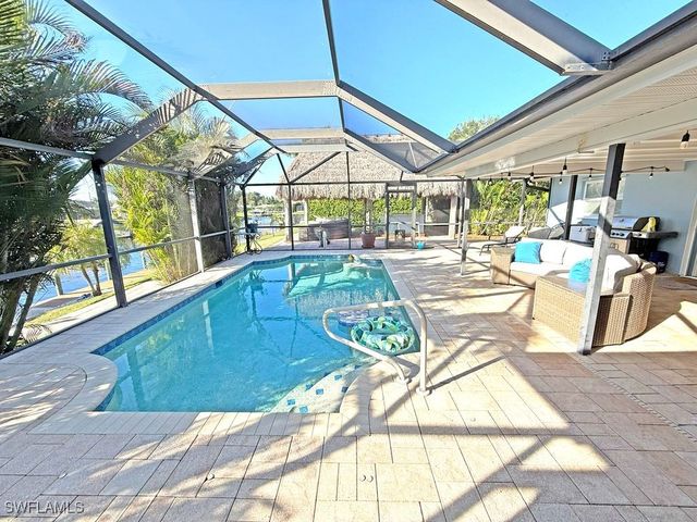 2818 SE 17th PL, Cape Coral, FL 33904