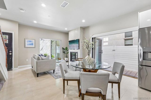 836 C Ave., Coronado, CA 92118