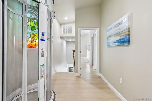 836 C Ave., Coronado, CA 92118
