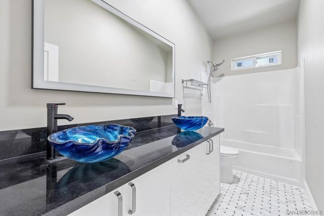 836 C Ave., Coronado, CA 92118