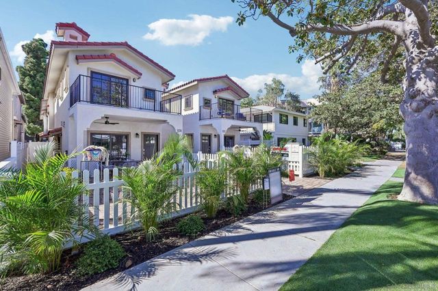 836 C Ave., Coronado, CA 92118