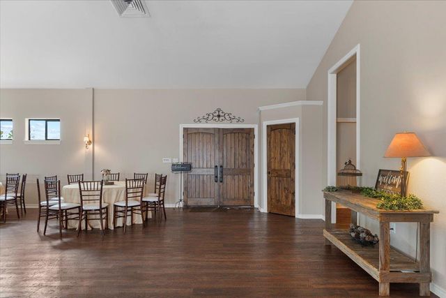 178 Pine Tree LOOP, Bastrop, TX 78602