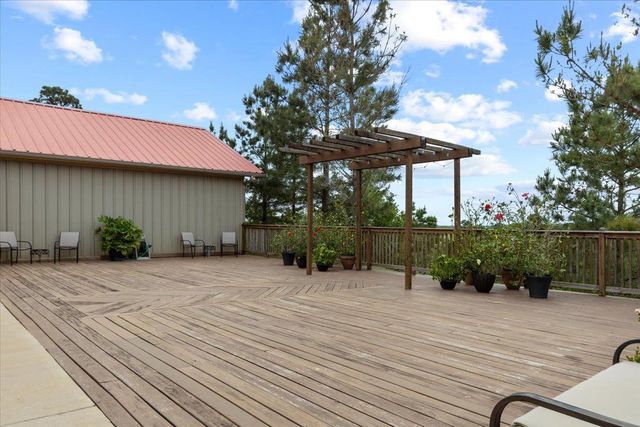 178 Pine Tree LOOP, Bastrop, TX 78602