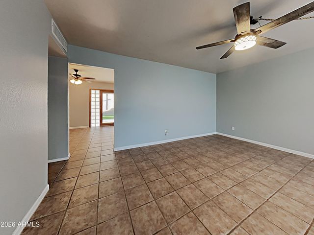 2440 E DAHLIA Drive, Phoenix, AZ 85032