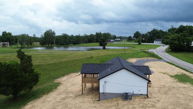 7208 Carthage Rd, Pleasant Shade, TN 37145
