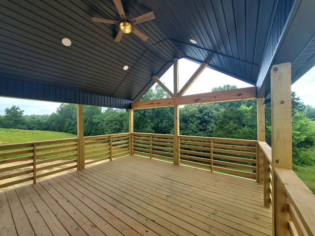 7208 Carthage Rd, Pleasant Shade, TN 37145