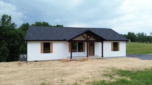 7208 Carthage Rd, Pleasant Shade, TN 37145