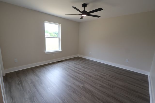 7208 Carthage Rd, Pleasant Shade, TN 37145