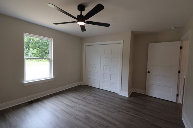 7208 Carthage Rd, Pleasant Shade, TN 37145