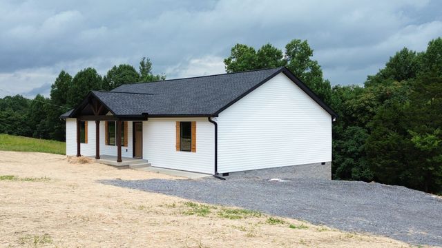 7208 Carthage Rd, Pleasant Shade, TN 37145