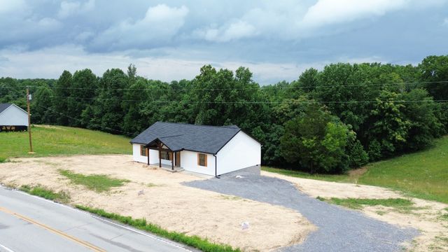 7208 Carthage Rd, Pleasant Shade, TN 37145