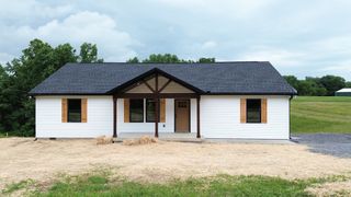 7208 Carthage Rd, Pleasant Shade, TN 37145