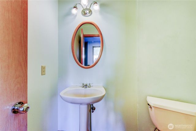 15728 NE 61st Ct, Redmond, WA 98052