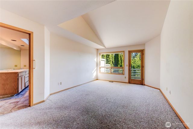 15728 NE 61st Ct, Redmond, WA 98052