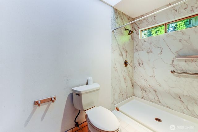 15728 NE 61st Ct, Redmond, WA 98052