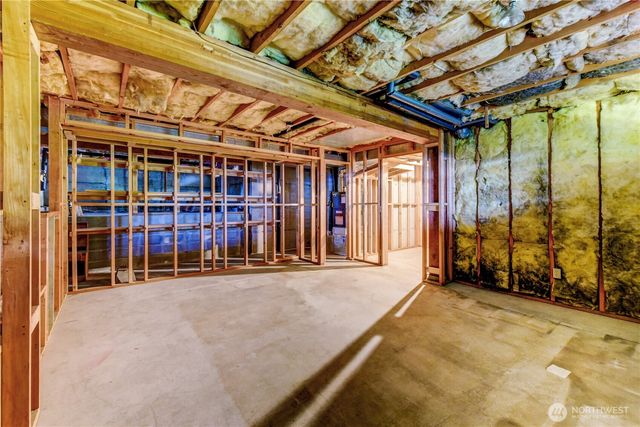 15728 NE 61st Ct, Redmond, WA 98052