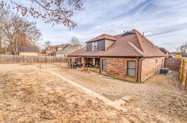 10476 MABRY MILL RD, Cordova, TN 38016