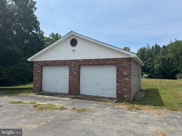 12381 GROSSTOWN RD, Hughesville, MD 20637