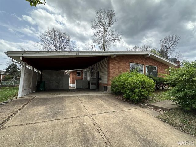 520 Bahia Drive, St Louis, MO 63119