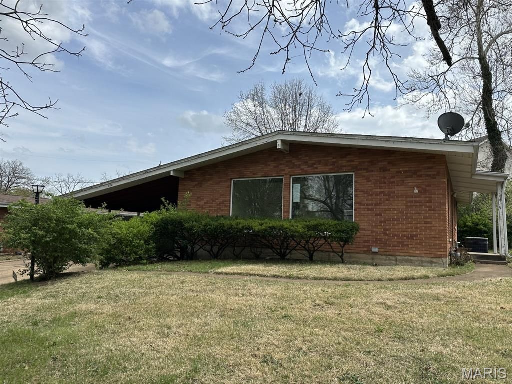 520 Bahia Drive, St Louis, MO 63119