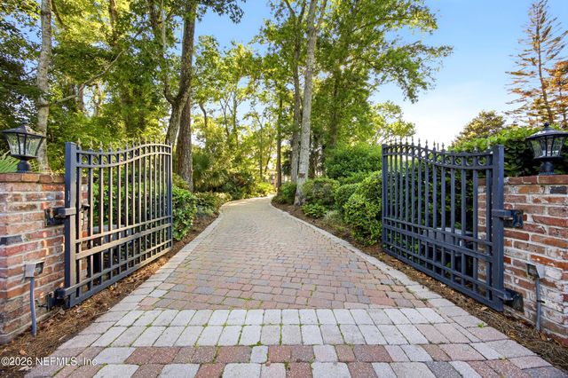 2604 TACITO Trail, Jacksonville, FL 32223
