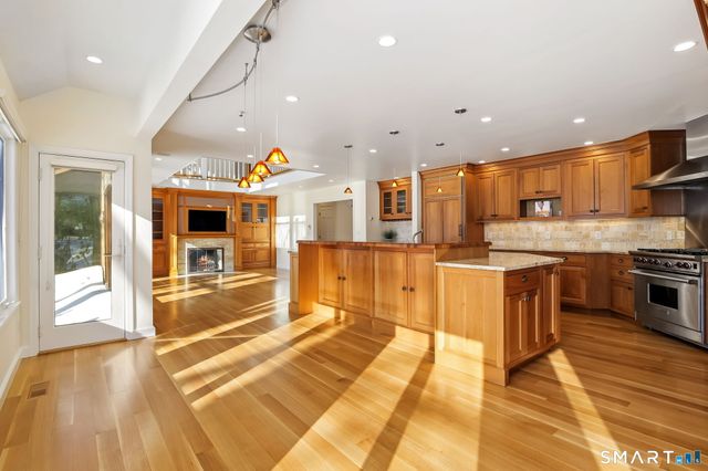 59 Emerald Lane, Stamford, CT 06905