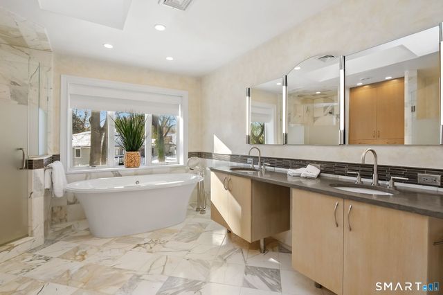 59 Emerald Lane, Stamford, CT 06905