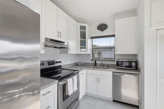 6443 SW 152nd Cir Pl 22-43, Miami, FL 33193
