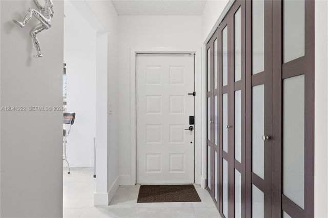 6443 SW 152nd Cir Pl 22-43, Miami, FL 33193